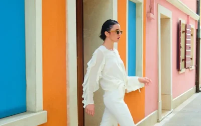 Stile e fascino tra le Calli di Caorle: La Primavera-Estate di Giulia Valli si rivela